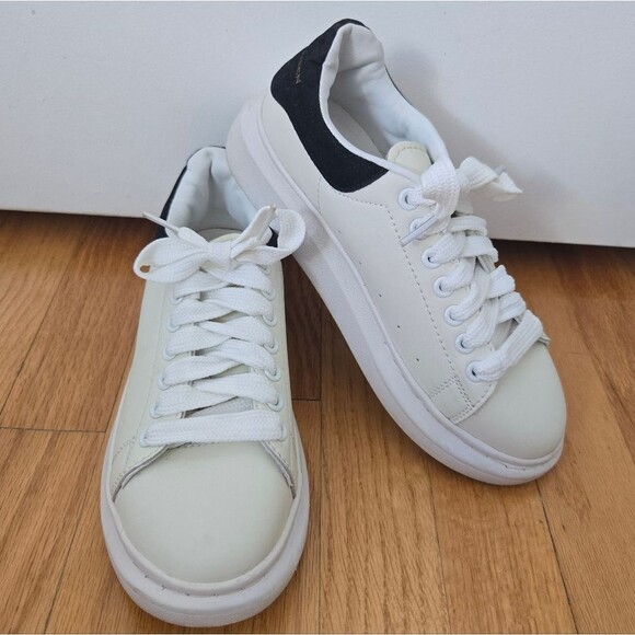 Alexander McQueen Oversized sneakers chunky size 5.5 Chic - Picture 1 of 11